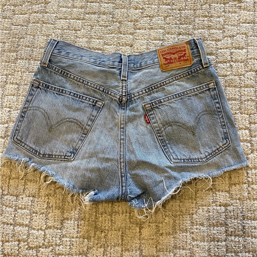 Levis. 501 denim shorts